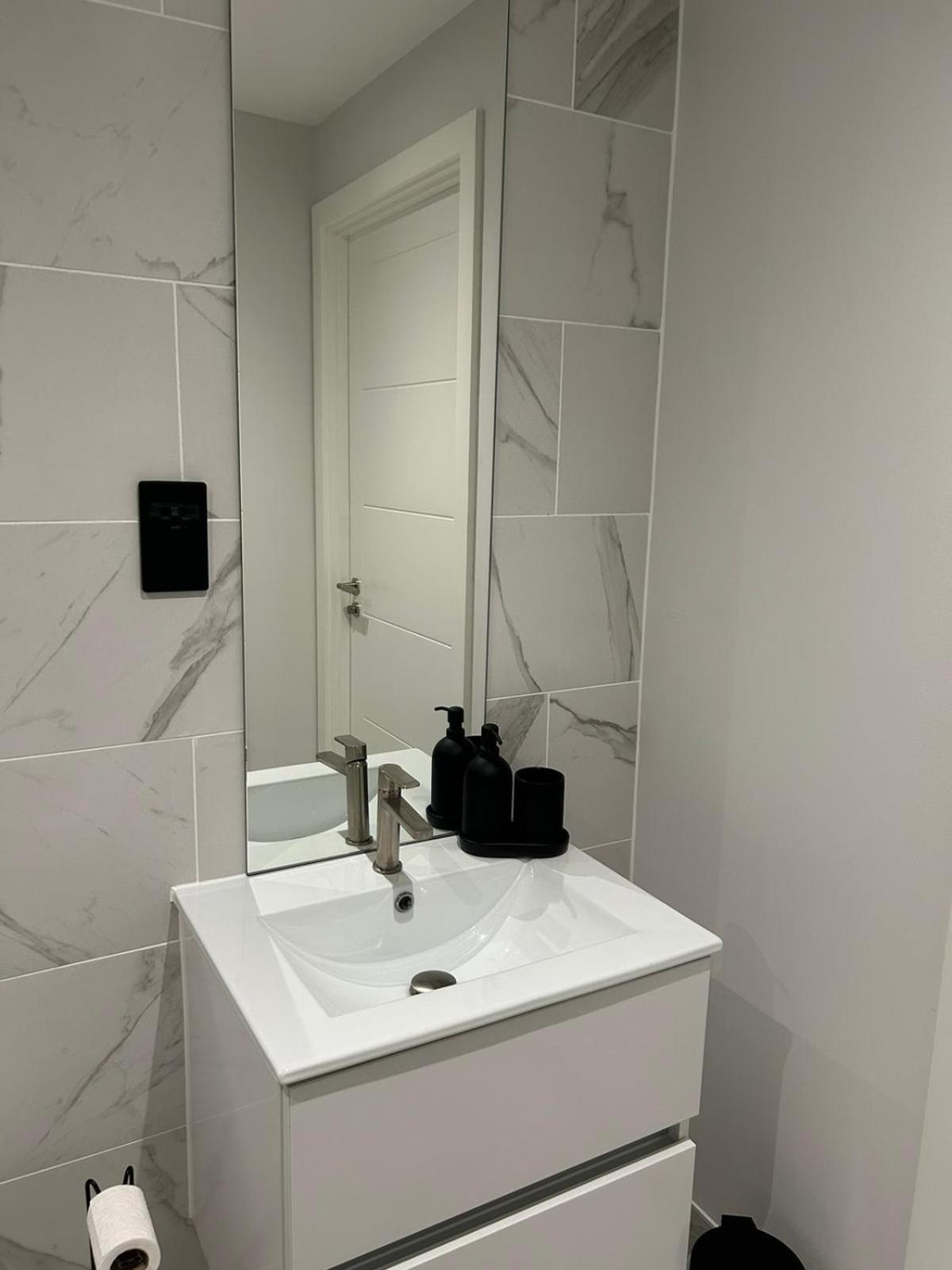 2 Bed 2 Bath In Digbeth Apartment Birmingham Exterior foto